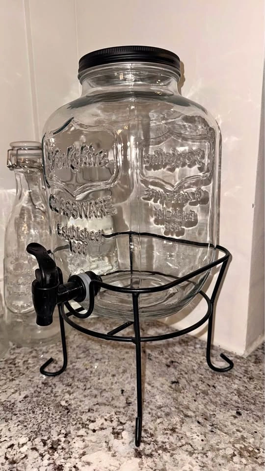Large Glass Drink Dispenser with Stand (Yorkshire Glassware)
