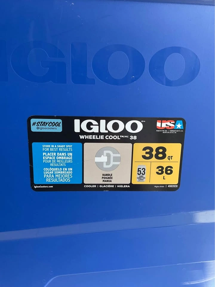 Igloo 38QT Rolling Cooler – Excellent Condition - photo 3
