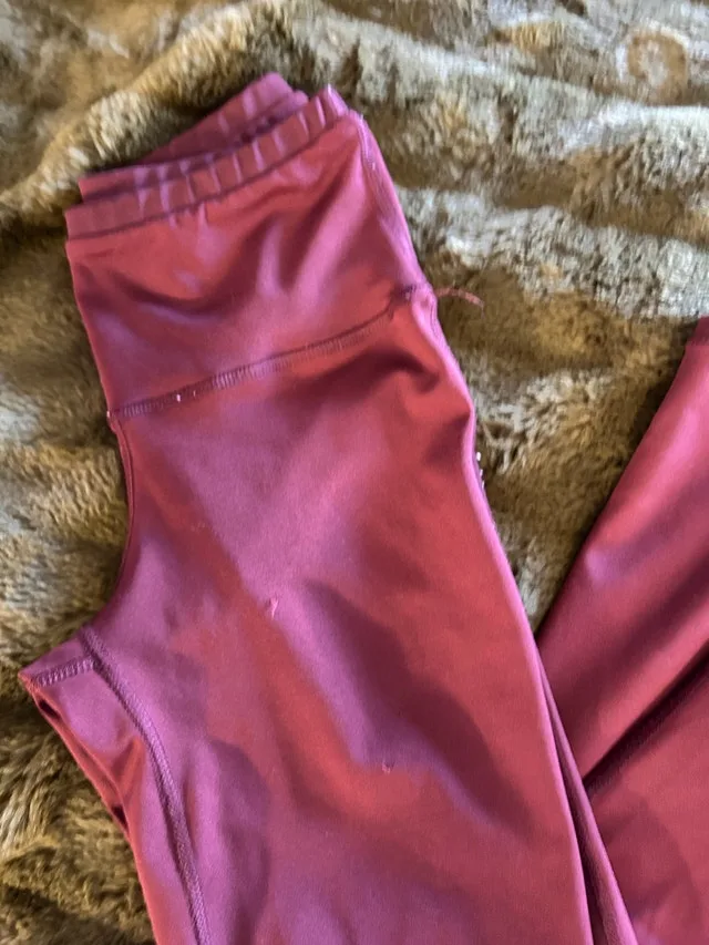 Women’s Size XS Burgundy Leggings Ardene - photo 2