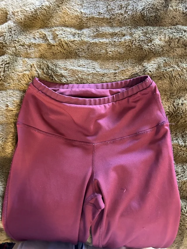 Women’s Size XS Burgundy Leggings Ardene - photo 4