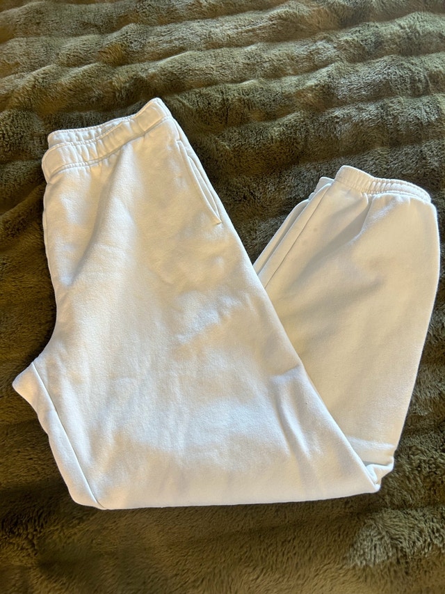 Aritzia TNA Cozy Fleece Sweatsuit (Medium) - photo 2