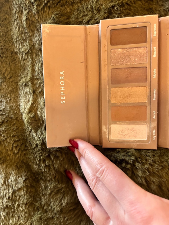 2 Gently Used Eyeshadow Palettes - Too Faced & Sephora - photo 2