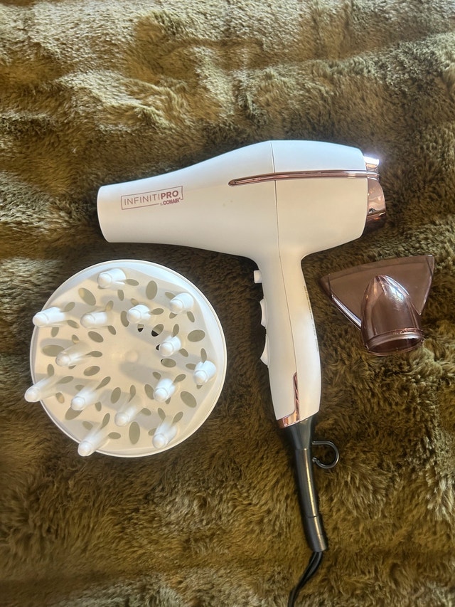 Blow dryer with attachments and curling iron - photo 3