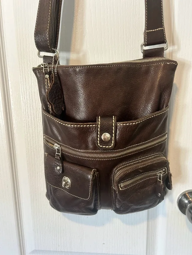 Vintage Roots Brown Leather Purse