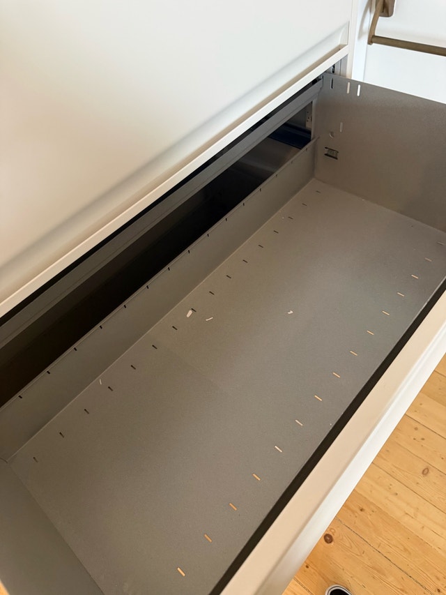 5-Drawer Metal Filing Cabinet - photo 4
