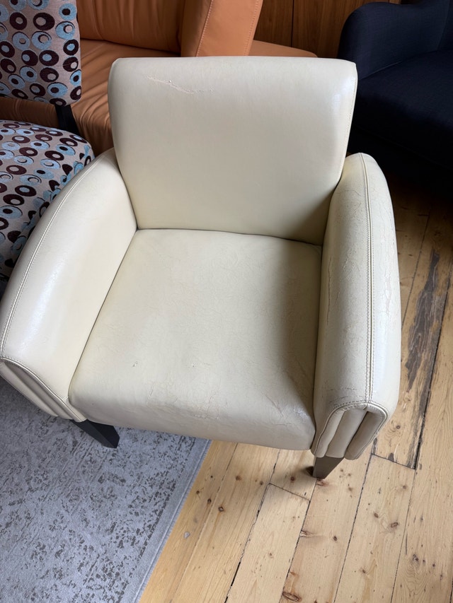 Cream leather chair - photo 4