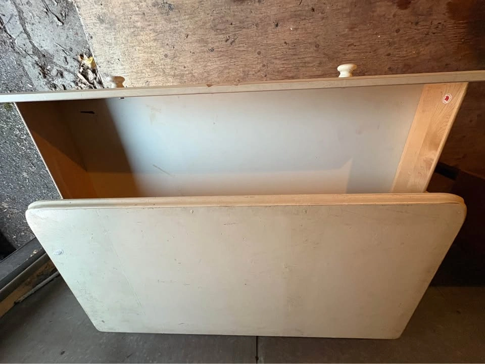 White wood 3-drawer dresser - photo 5