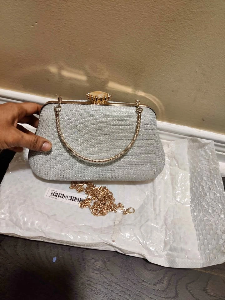 Brand new silver glitter evening party bag for women ( price is