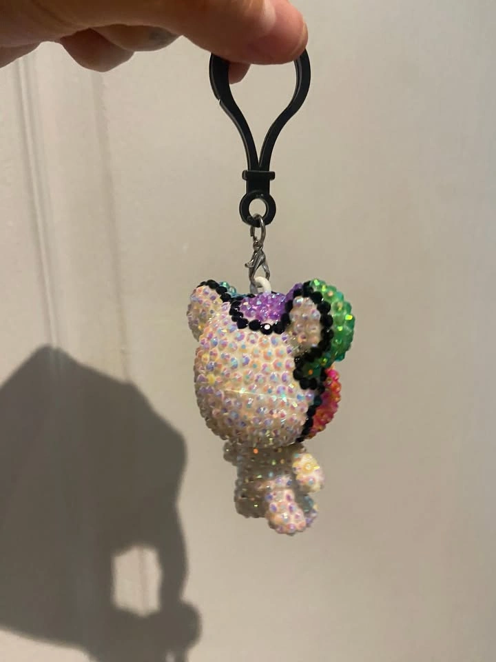 NEW Crystal Teddy Bear 🧸 Keychain - happy face flower 🌼 face - photo 4