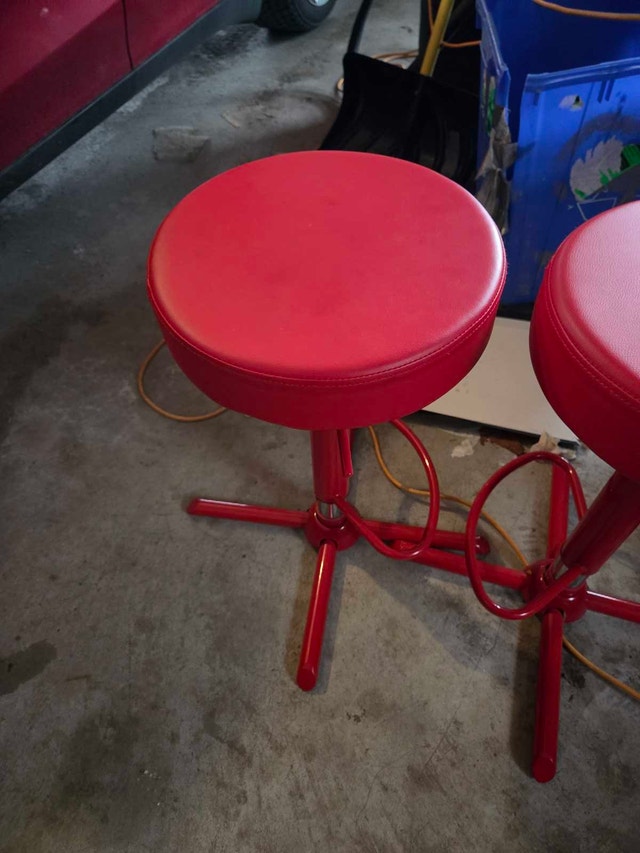 Red Leather Bar Stools - photo 2