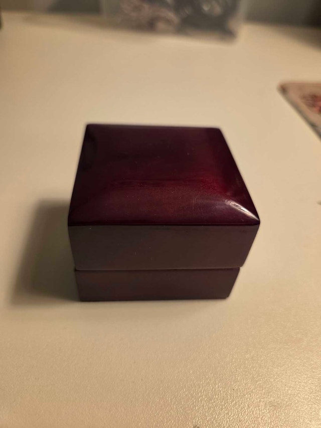 wooden light up jewelry box - photo 2