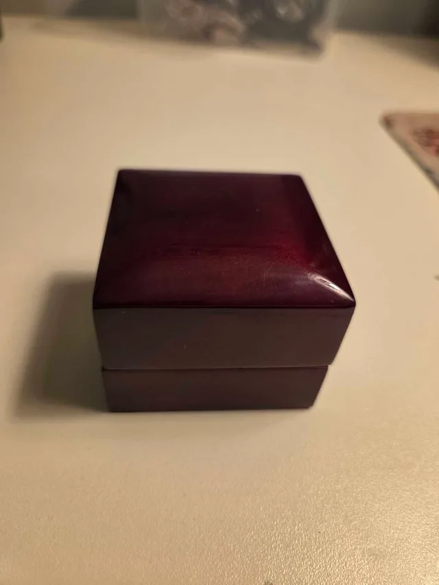 wooden light up jewelry box - photo 2