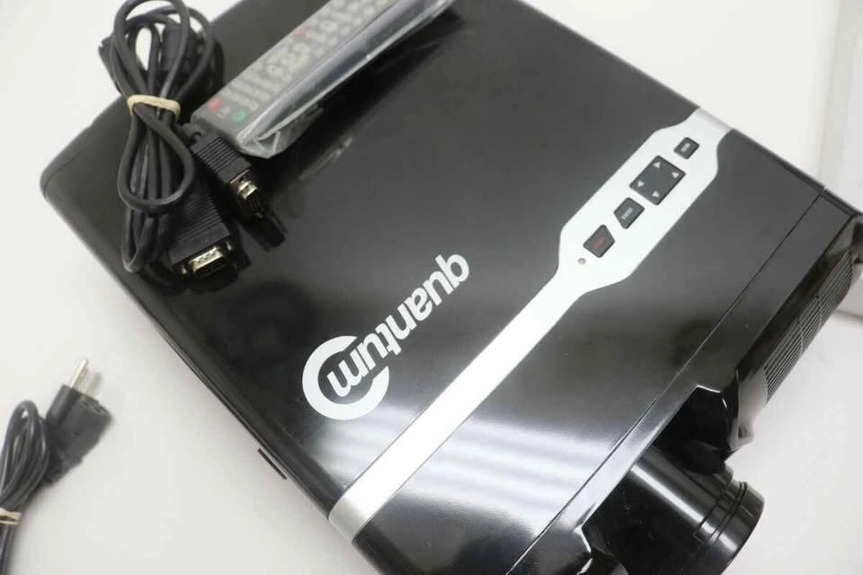 Quantum QX 500 LED Projector