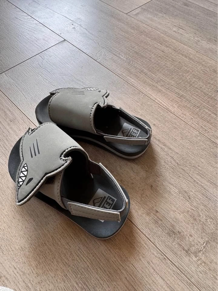 Baby sandals - photo 2