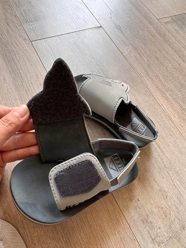Baby sandals - photo 4