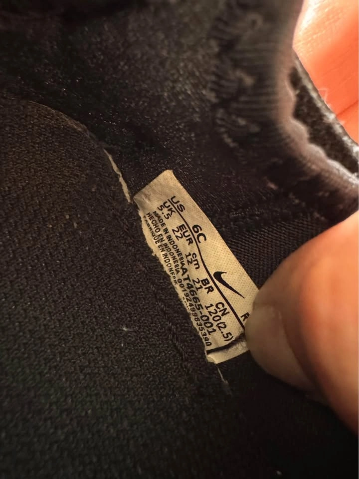 Nike Baby Shoes - photo 3