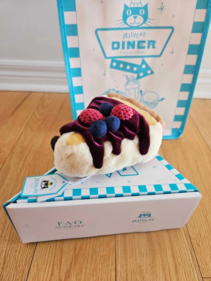 Jellycat New York Exclusive Cheesecake Plush (Brand New) - photo 3