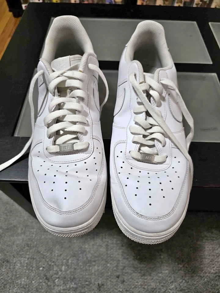 Nike Air Force 1 Low "Triple White" - Size 13
