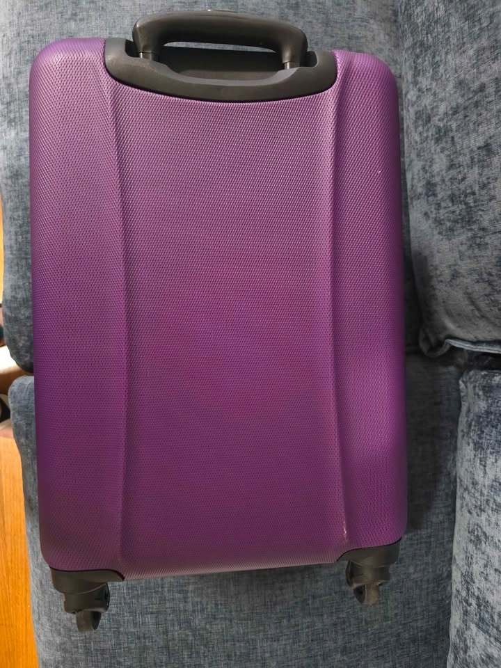 Jessica Simpson Hardside Carry-On Luggage - Purple & Rose Gold ( - photo 2