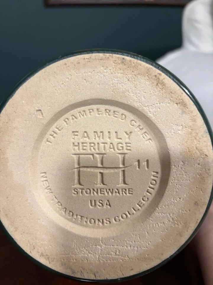 Pampered Chef Stoneware Collection Utensil Holder - photo 4