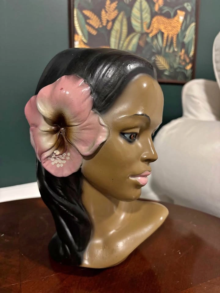 Vintage Hawaiian Lady Bust