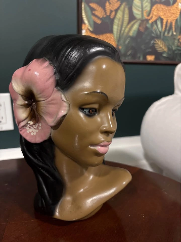 Vintage Hawaiian Lady Bust - photo 3