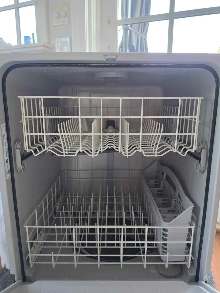 Amana 24-inch Dishwasher - photo 4