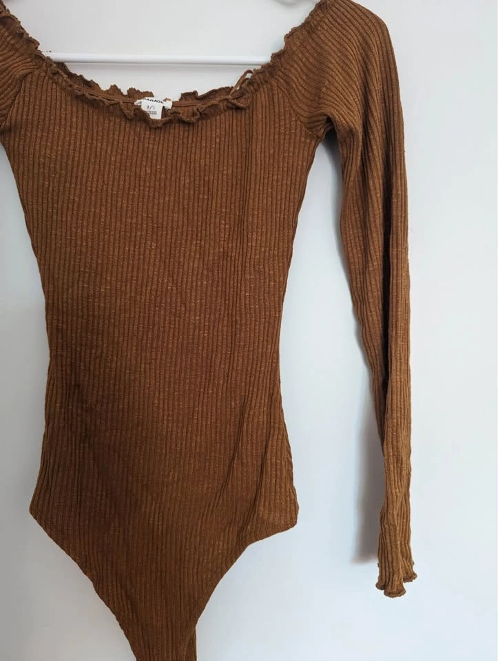 Over the shoulder long sleeve bodysuit - photo 3