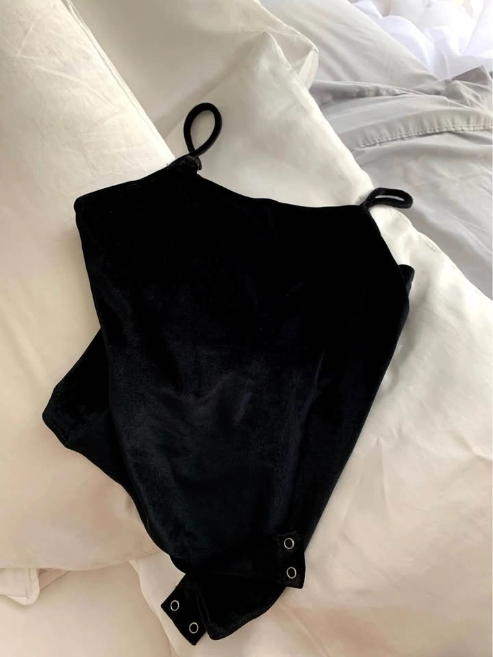 Velvet black bodysuit - photo 2