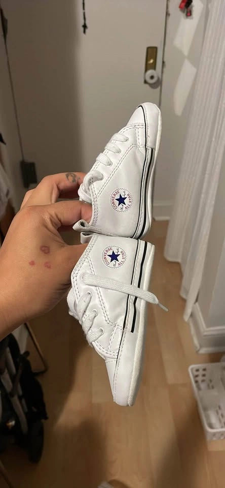 Converse - photo 2