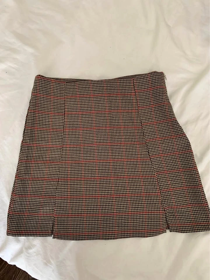 2 Mini skirts