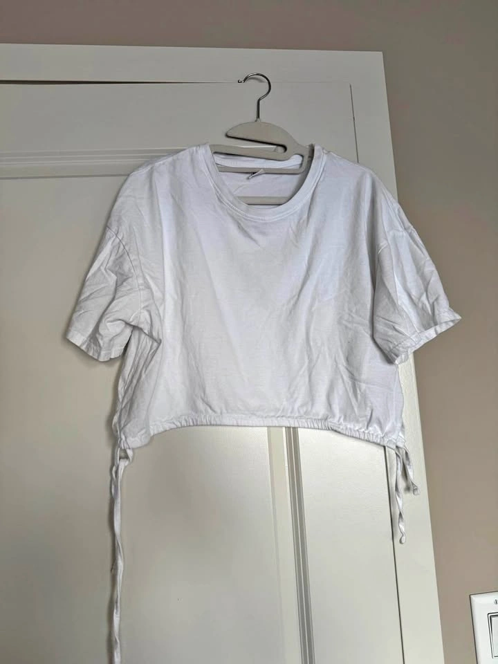Cropped top
