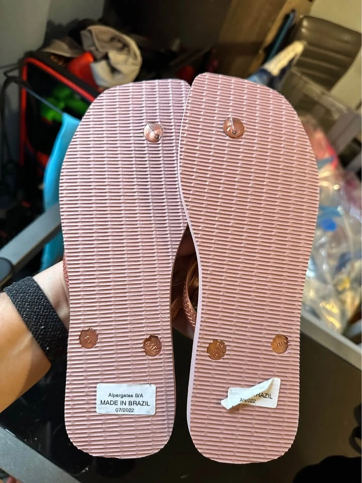 Women's Havianas Flip Flops - Size 10 - photo 2