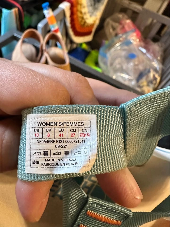North Face Women’s Sandals - photo 2