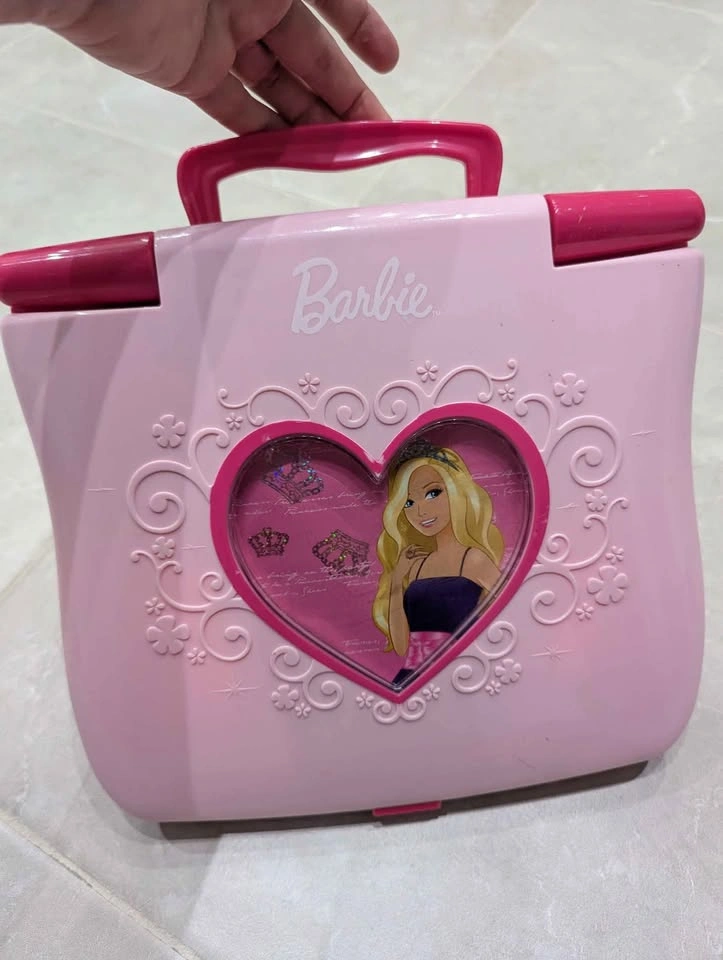 Barbie laptop - photo 5