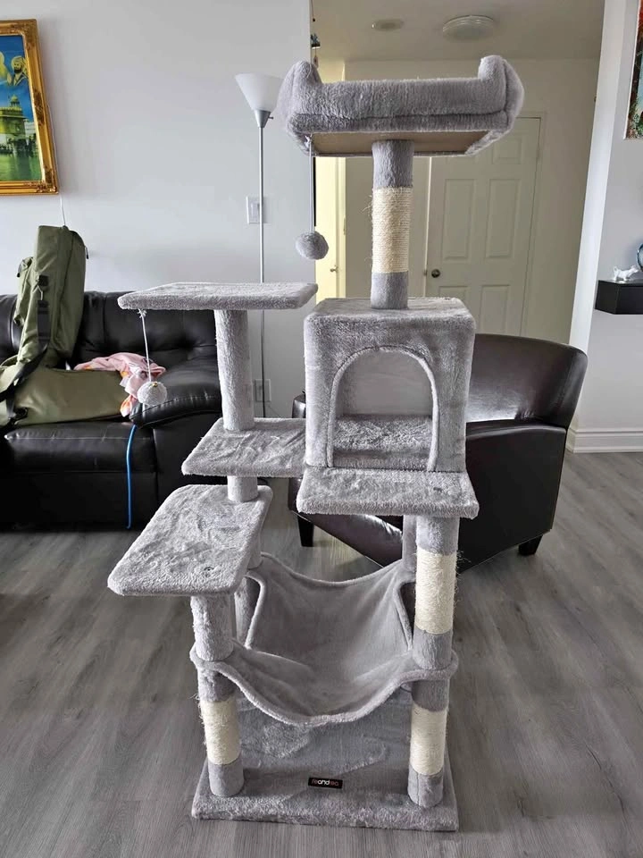 Cat tree house