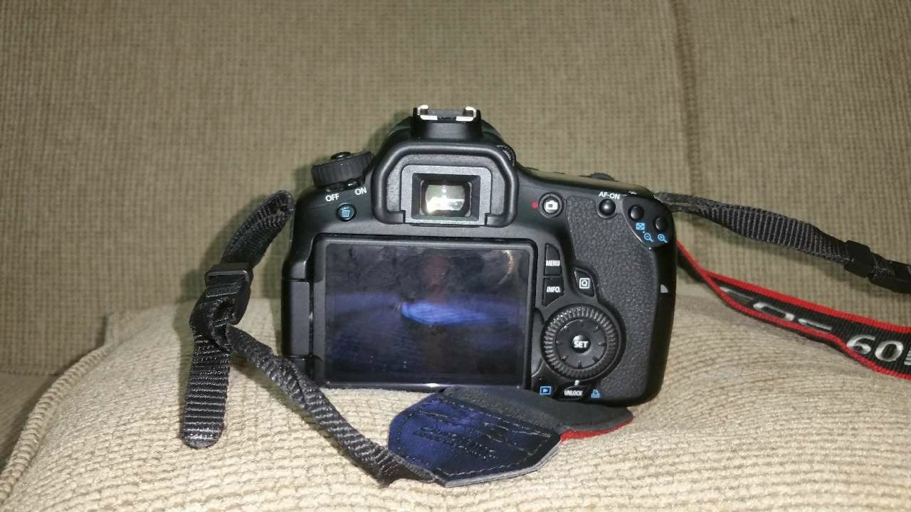 Canon EOS 60D - photo 4