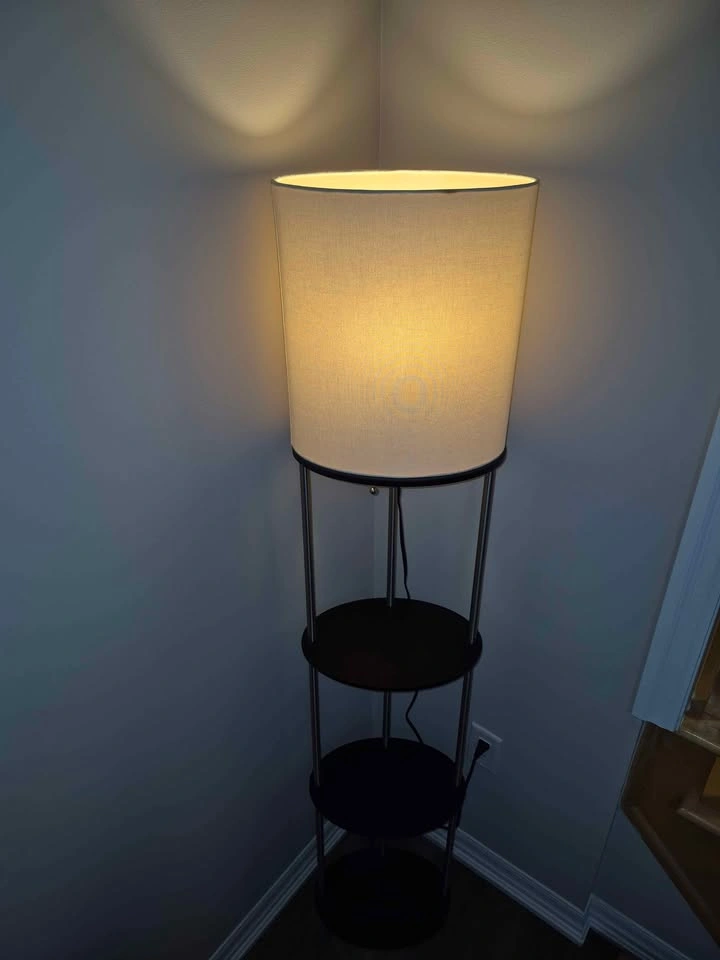 Modern 3-Tier Shelf Floor Lamp – Black & Cream - photo 3