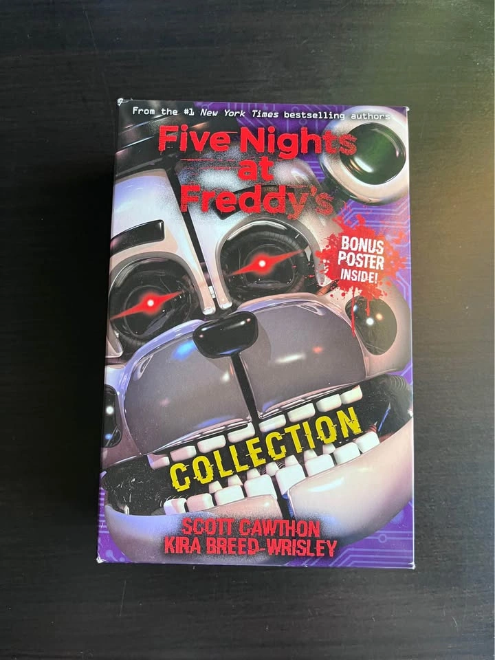 Five Nights at Freddy's FNAF Books & Figures - photo 2