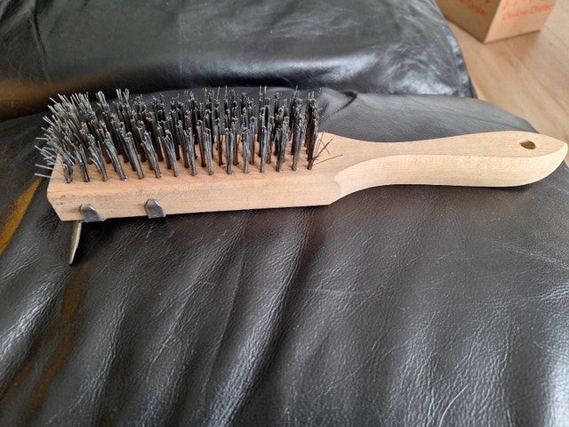 Benchmark Wire Brush with Scraper - photo 2