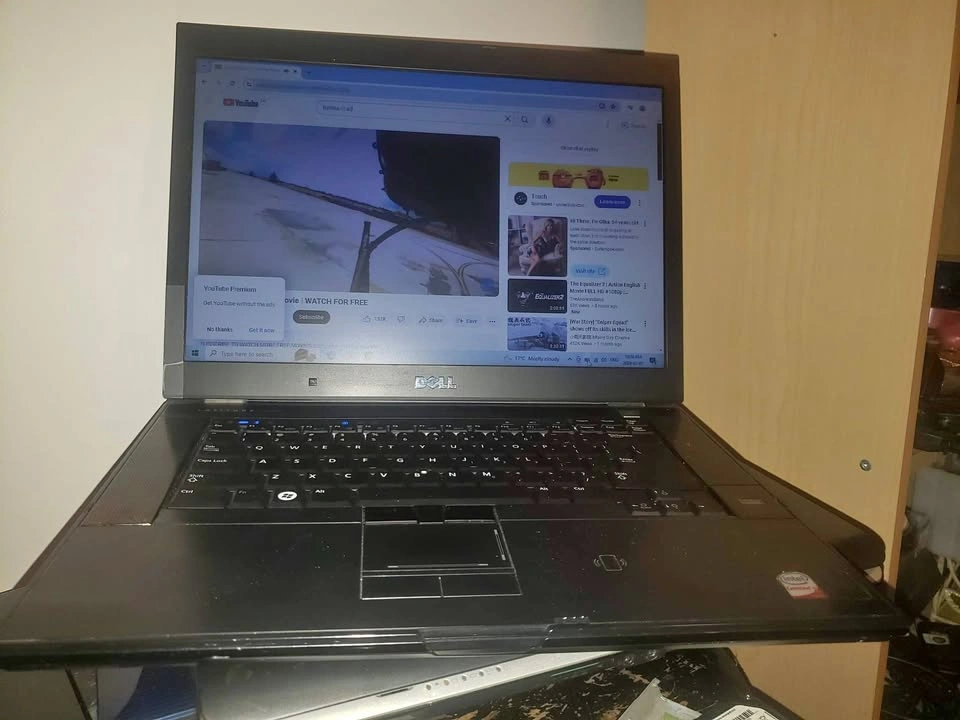 DELL LATITUDE E6400 Laptop