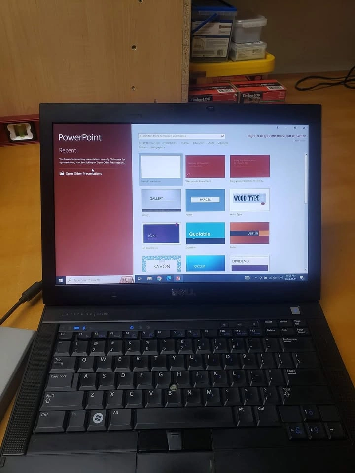 DELL LATITUDE E6400 Laptop - photo 3