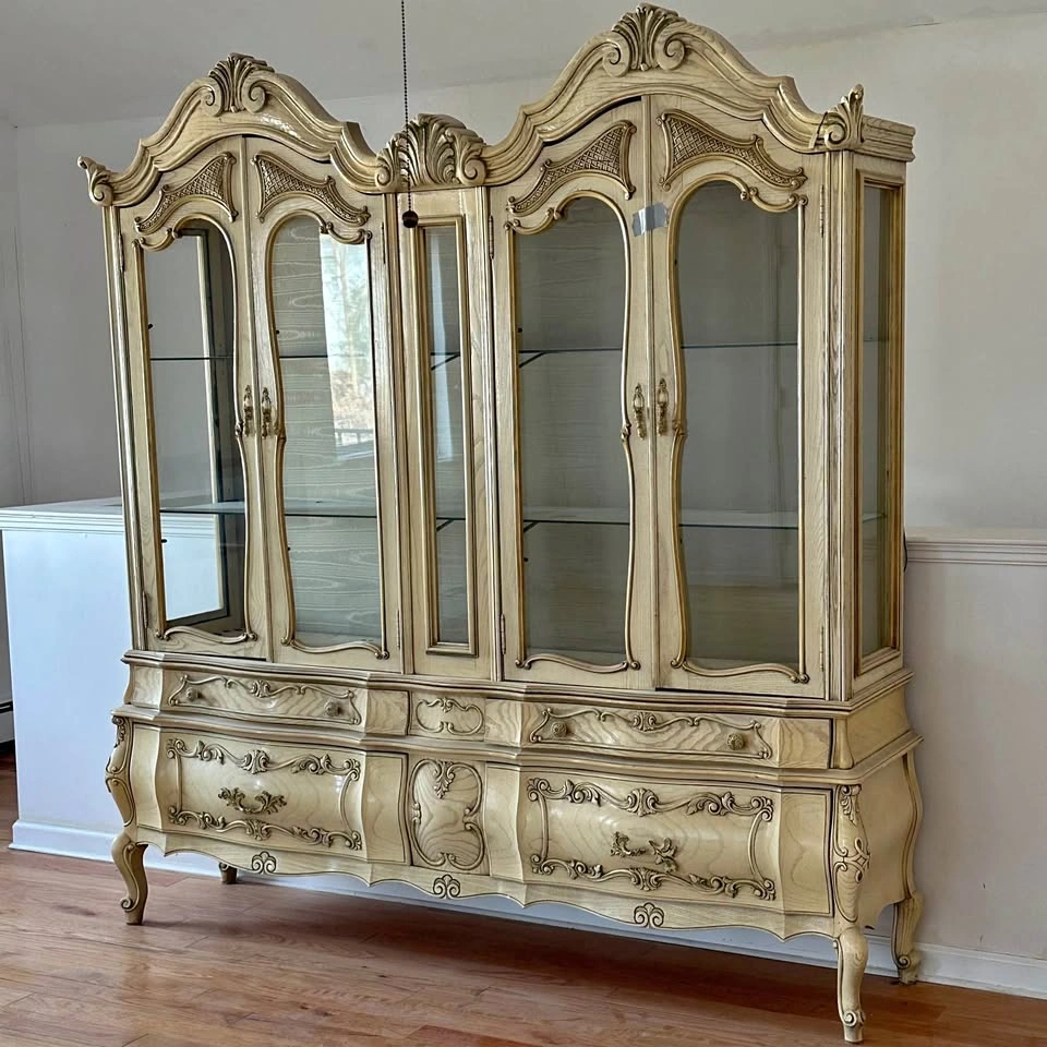 China Cabinet 7ft French