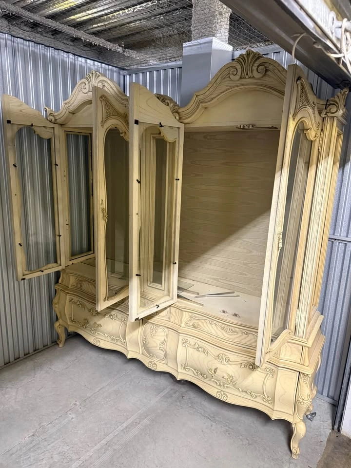 China Cabinet 7ft French - photo 3