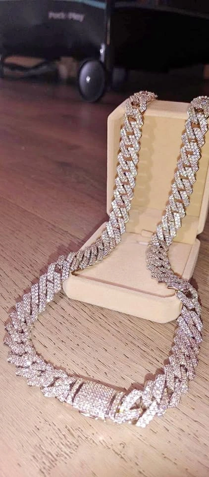 28" 16mm Cuban Link Chain - Lab Diamonds VVS1