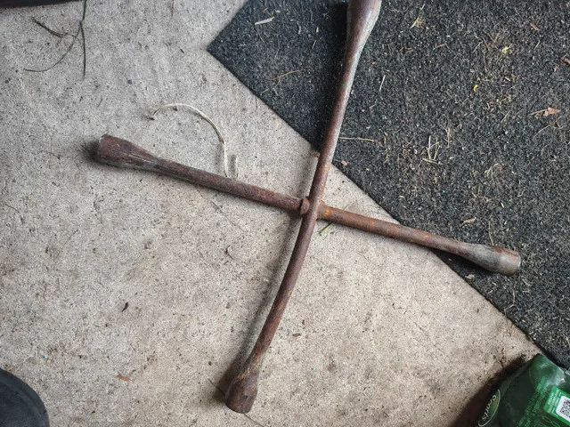 lug wrench thumbnail