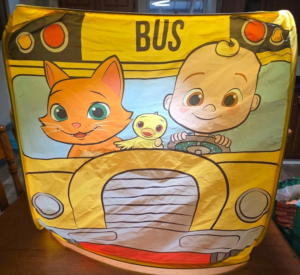 Cocomelon bus tent - photo 3