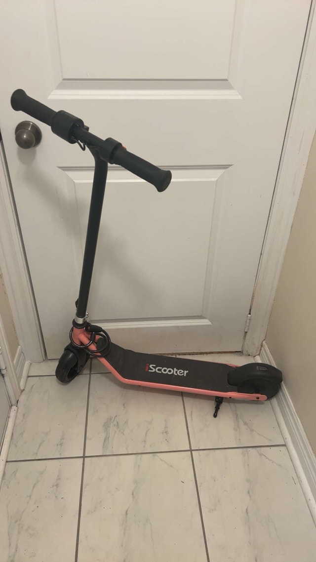Electric Iscooter (great for kids)