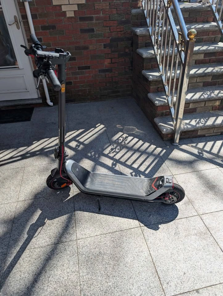 Electric Scooter KQi3 Max - photo 2