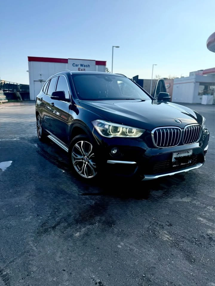 2019 BMW X1 xDrive28i AWD | One Owner | Premium Enhanced - photo 2